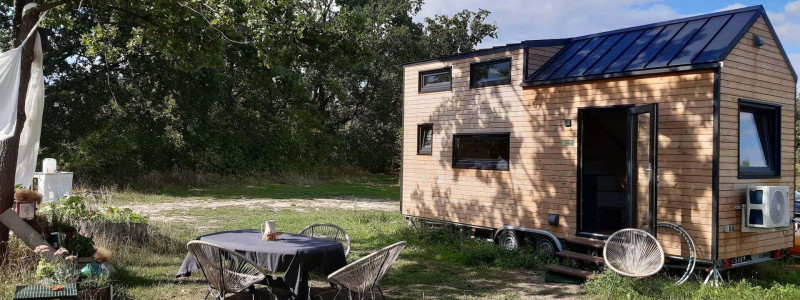 albertinenhof havelland brandenburg ehemalige ziegelei sternenpark schafbeweidung streuobstwiese vogelschutzhecke naturschutz gaertnerei regenerative landwirtschaft schutz durch nutzung tiny house bauwagen sternenzelt