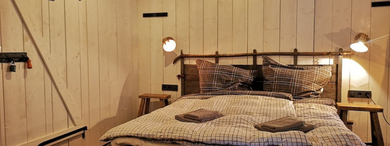 bergquartier herzhausen ferienhaus oberharz berge in der natur mit kindern gruppe grossfamilie winterurlaub norddeutschlands hoechstes gebirge haupthaus schlafzimmer bei nacht