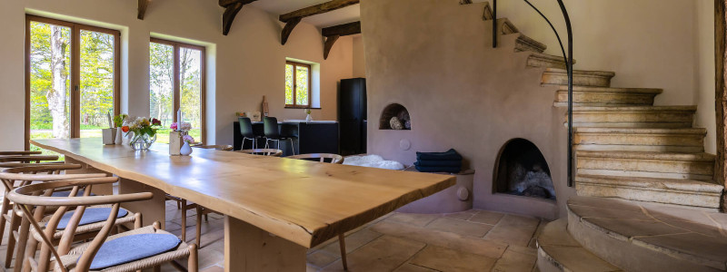 wildland natural resort hornbostel lueneburger heide suedheide niedersachsen hideaway denkmal nachhaltiges hotel gruen tagen feiern heiraten yoga retreat landhaus erdgeschoss