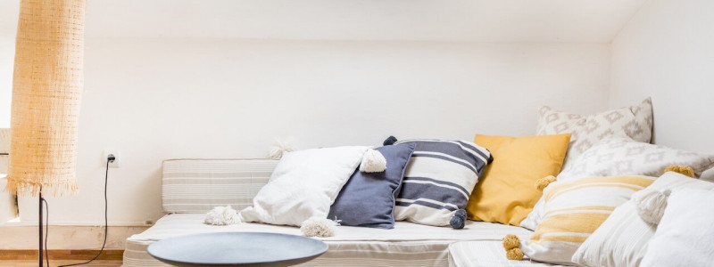 nachhaltige unterkunft cloud 7even ferienwohung ferienapartment ferienloft dreilaendereck suedbaden baden markgraefler land urlaub auf dem land in der natur lehmputz kalkfarben oekostrom loungebereich mansarde