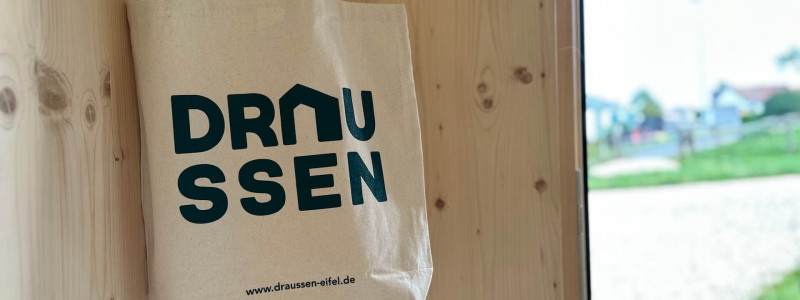 DRAUSSEN