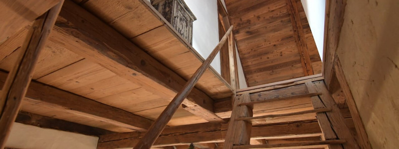 ferien im baudenkmal ickelheim bad windsheim denkmalschutz historische Baustoffe hackschnitzelanlage streuobstwiese urlaub auf dem land in bayern in der natur wandern radfahren ruhe geniessen ickelhaus 3 dachstuhl