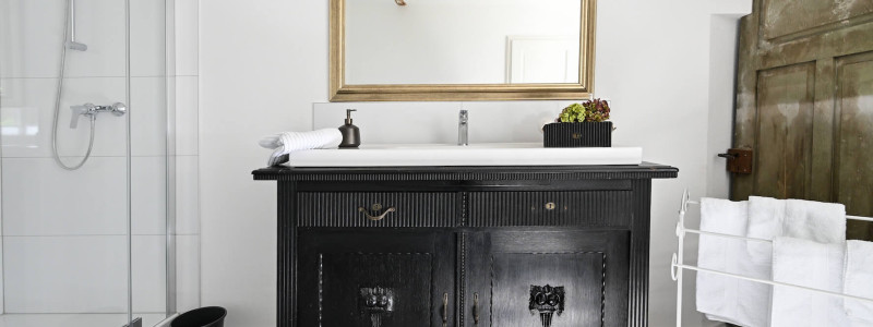 fraenkisches cottage mainbernheim albergo diffuso weinregion bestand bewahren nachhaltige sanierung alter ziegenstall radfahren urlaub in der natur im gruenen ruhig bayern fraekische weingegend rothenburg ob der tauber wuerzburg nuernberg bamberg badezimmer