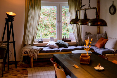 harzverbunden waldquartier holzhaeuser natur harz holz urlaub mit kindern familienurlaub auszeit mit freunden yoga retreat teamevents veranstaltungen tipi zelt kraftort naturverbundenheit kuschelecke