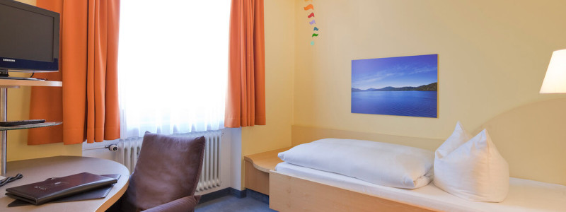 creativhotel luise bayern franken erlangen urlaub in deutschland erstes klimapositives hotel staedtereise geschaeftsreise einzelzimmer unrenoviert oekopass nachhaltig und umwelfreundlich