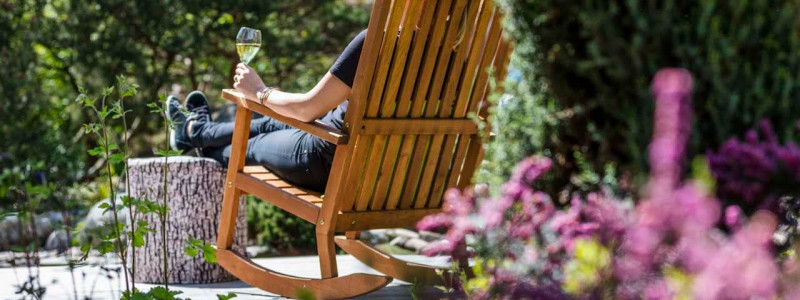 creativhotel luise bayern franken erlangen urlaub in deutschland erstes klimapositives hotel staedtereise geschaeftsreise biotop gruenflaeche chillen im garten