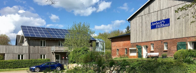 janbecks fairhaus gelting ostsee klimapostives nachhaltige hotel schleswig holstein flensburger foerde nachhaltiges autarkie kreislaeufe gutes essen saisonalitaet regionalitaet lokale produzenten elektroautos laden