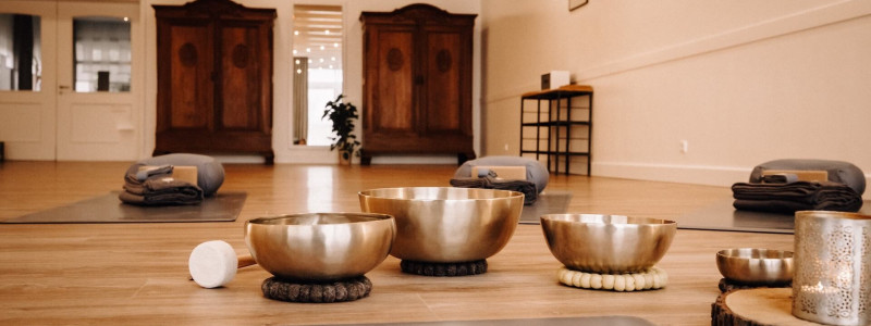 okelmann's hotel weserbergland niedersachsen entspannte achtsamkeit bewusster lifestyle yoga massage cafe restaurant regionale gesunde kueche vegan vegetartisch urlaub mit hund weserradweg klangschalen