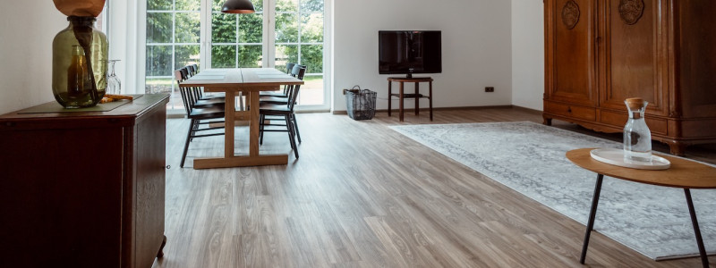 okelmann's hotel weserbergland niedersachsen entspannte achtsamkeit bewusster lifestyle yoga massage cafe restaurant regionale gesunde kueche vegan vegetartisch urlaub mit hund weserradweg signature suite wohnraum