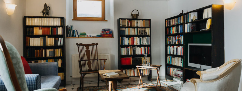 villa breitenberg bayerischer wald nachhaltige unterkunft boutiquie hotel ferienwohnung natur berge ruhe biologische kueche kultur seminare yoga retreats hochzeiten bibliothek